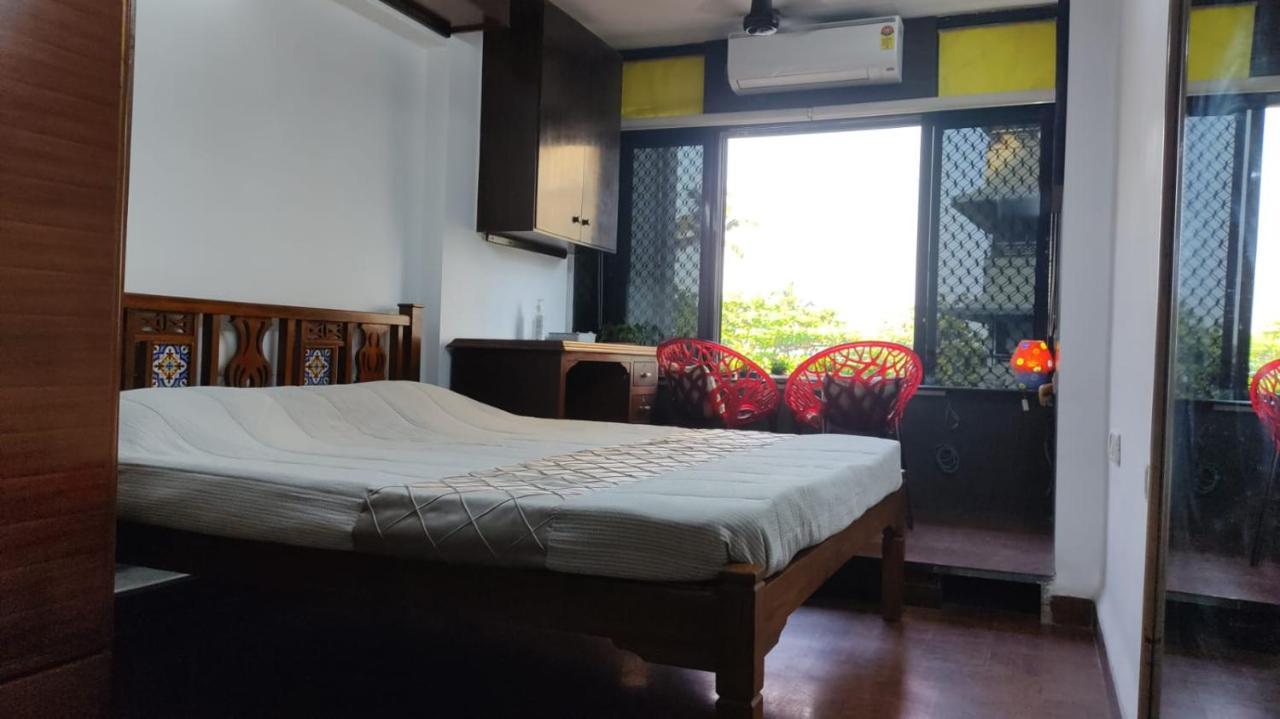 דירות Cozy Private Ac Studio By The Sea Bandstand Bandra W Mumbai Nr Taj Lands End מראה חיצוני תמונה