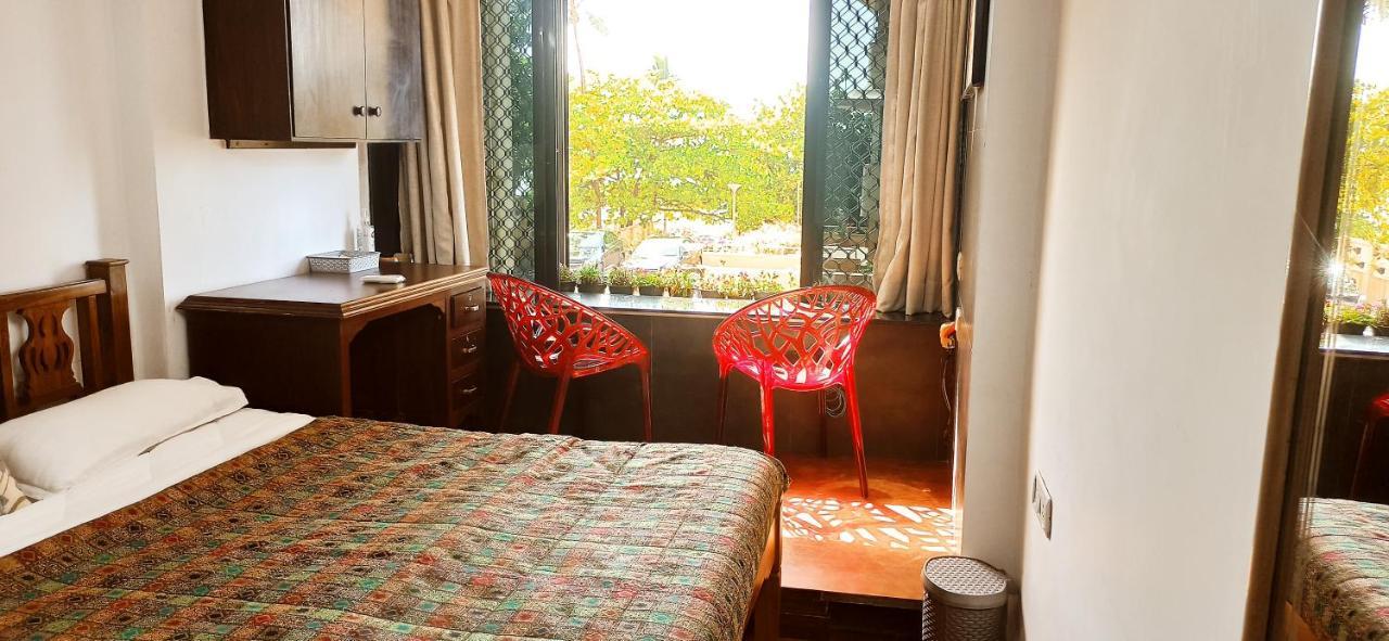 דירות Cozy Private Ac Studio By The Sea Bandstand Bandra W Mumbai Nr Taj Lands End מראה חיצוני תמונה